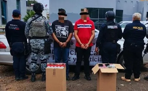 Caen dos acusados de extorsión en Michoacán; obligaban a comerciantes a vender cigarros falsos