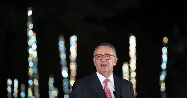 PR viaja para Roma para visita ao Vaticano