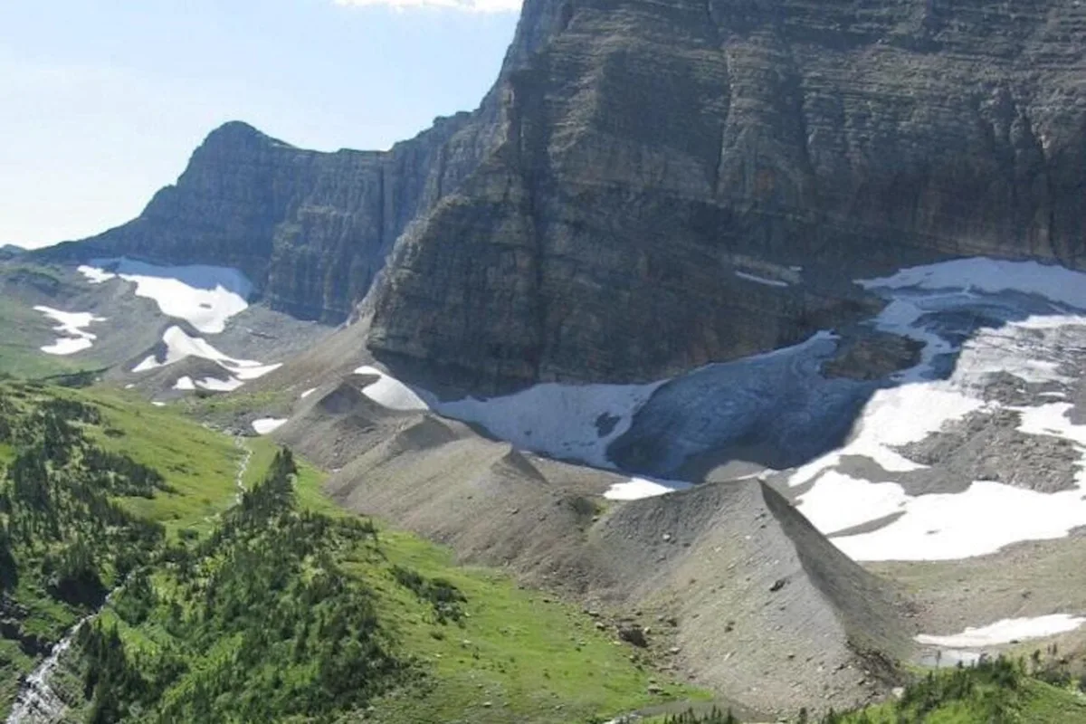 300 Glaciers Gone: New Review Reveals the Scale of Ice Loss in the American West