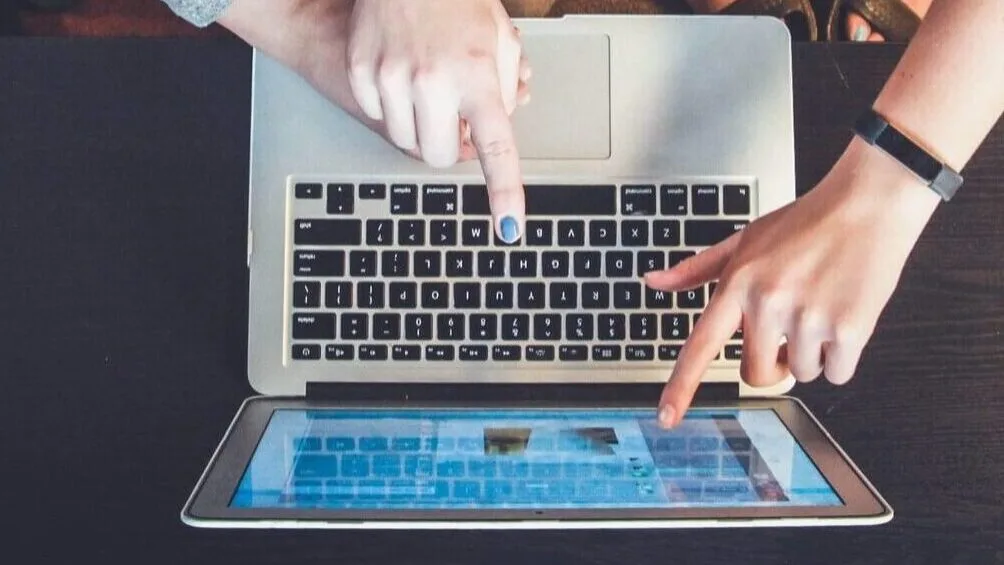Novas bolsas de estudo querem promover igualdade de género no setor tecnológico