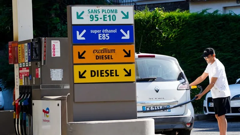 "Les bénéfices excessifs doivent être reversés aux consommateurs": l'Allemagne et cinq pays de l’UE réclament une taxe exceptionnelle sur les compagnies pétrolières