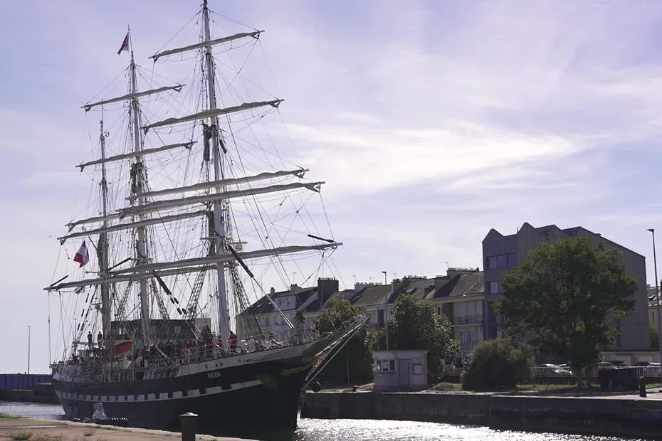 A Saint-Nazaire, le "chantier du siècle" débute pour restaurer le célèbre "Belem" pendant sept mois