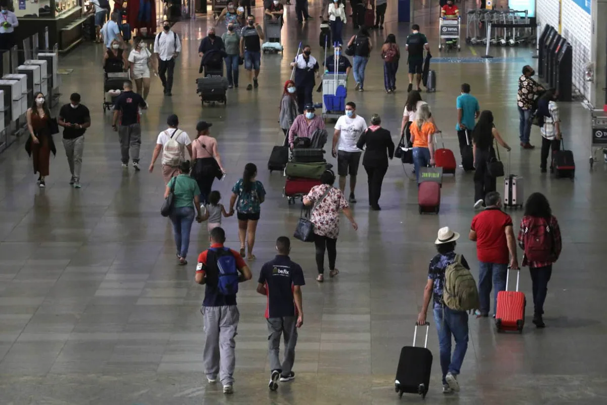 Drones suspendem pousos e decolagens no Aeroporto de Guarulhos