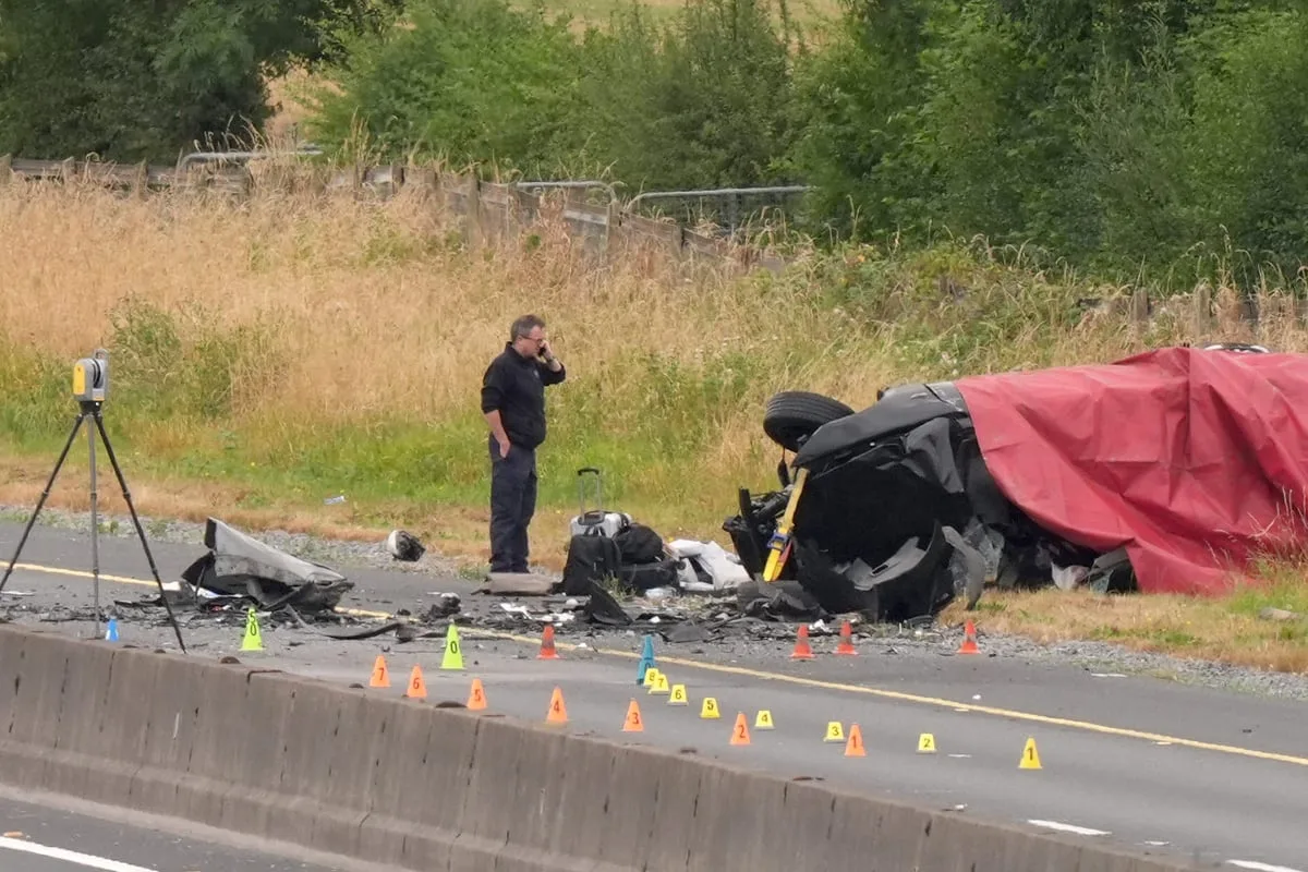 Gardaí ‘told not to pursue wrong-way driver’ before fatal crash – officer group