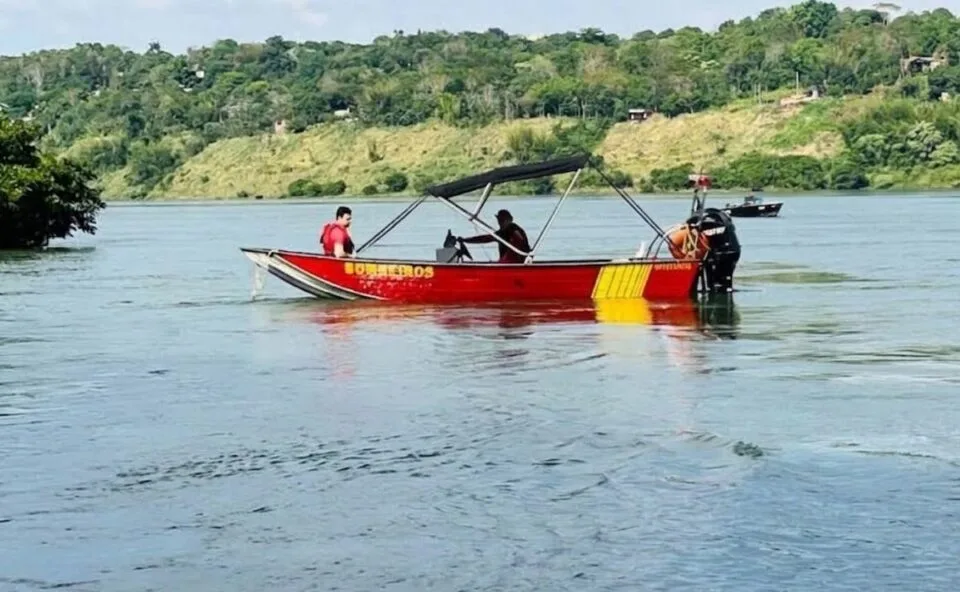 Desaparecido há dias, jovem de 26 anos é encontrado morto com marcas de tiros boiando no Rio Paraná