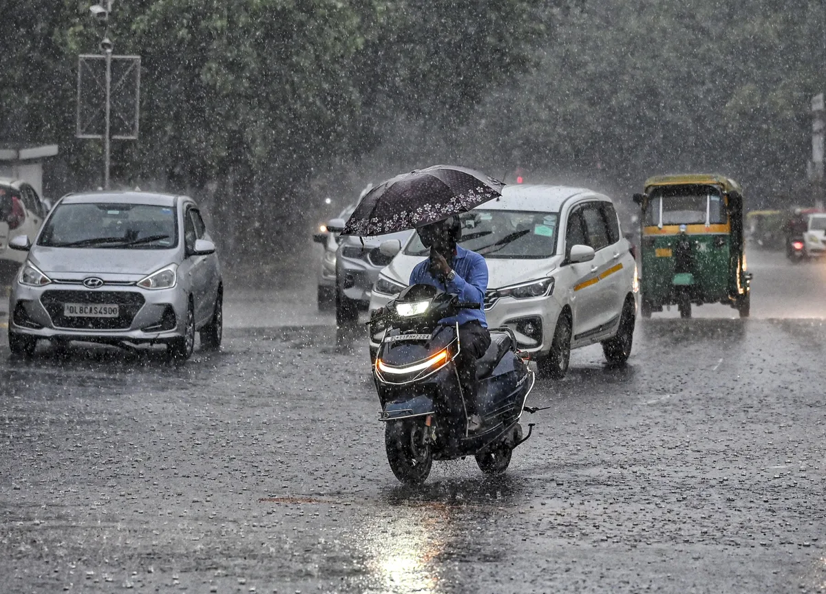 Rain brings relief to Delhi; IMD warns of heavy showers across India