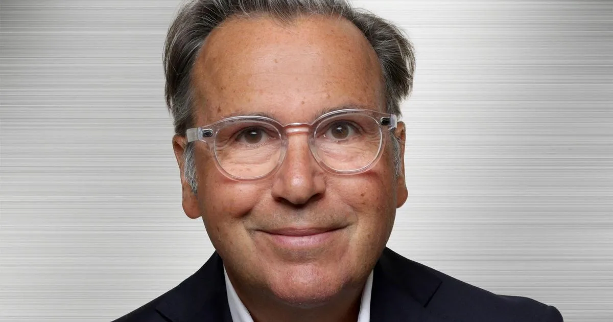 Grand chassé-croisé chez Stellantis : Arnaud Belloni vient prendre la tête de Fiat tandis que d’autres mouvements en interne rebattent les cartes