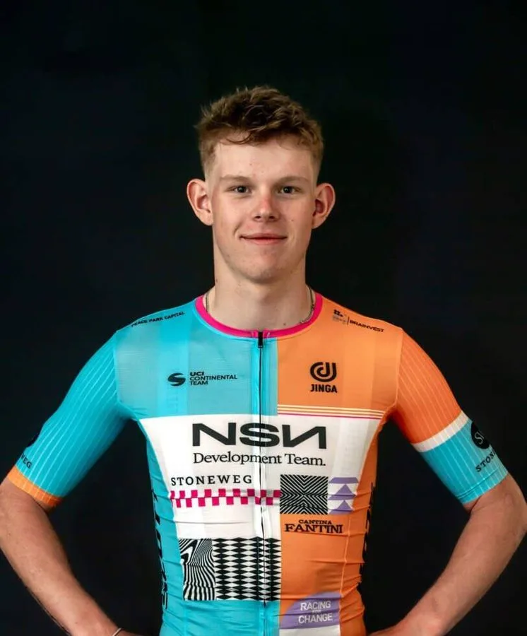 Muere el ciclista Finlay Tarling a los 19 años atropellado durante la Vuelta a Portugal