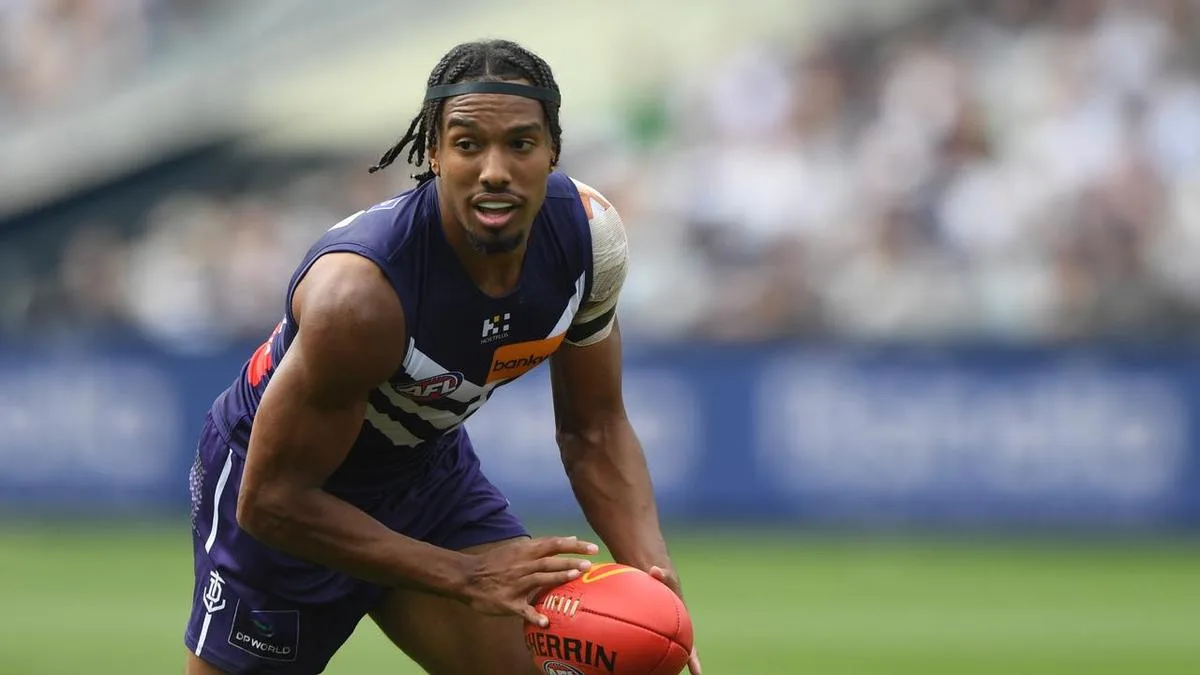 Dockers spring selection surprise for Hawks AFL final