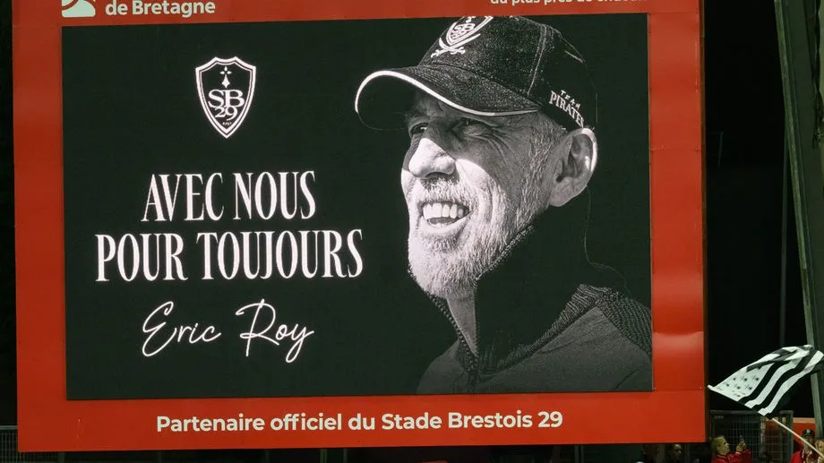 Ligue 1 : casquettes, rock et maillot "King". Comment le Stade Brestois va rendre hommage à Eric Roy contre le PSG