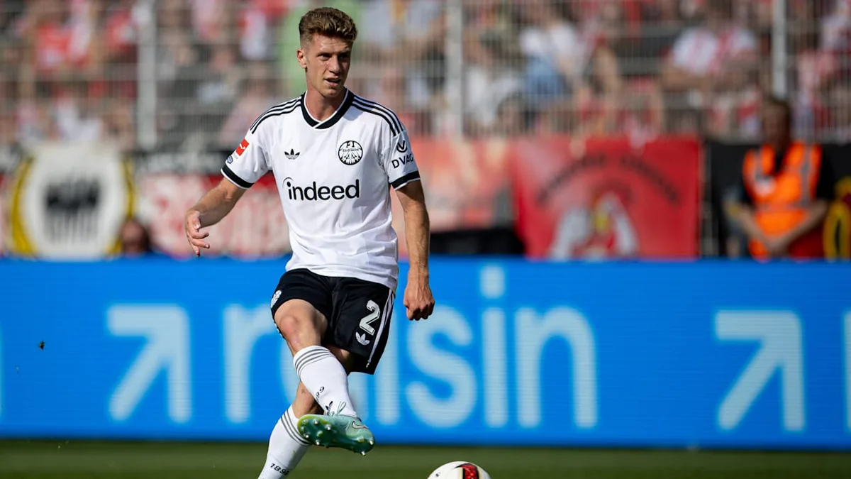 Bewegende Geschichte - Eintracht-Hoffnung erfüllt sich Kindheitstraum