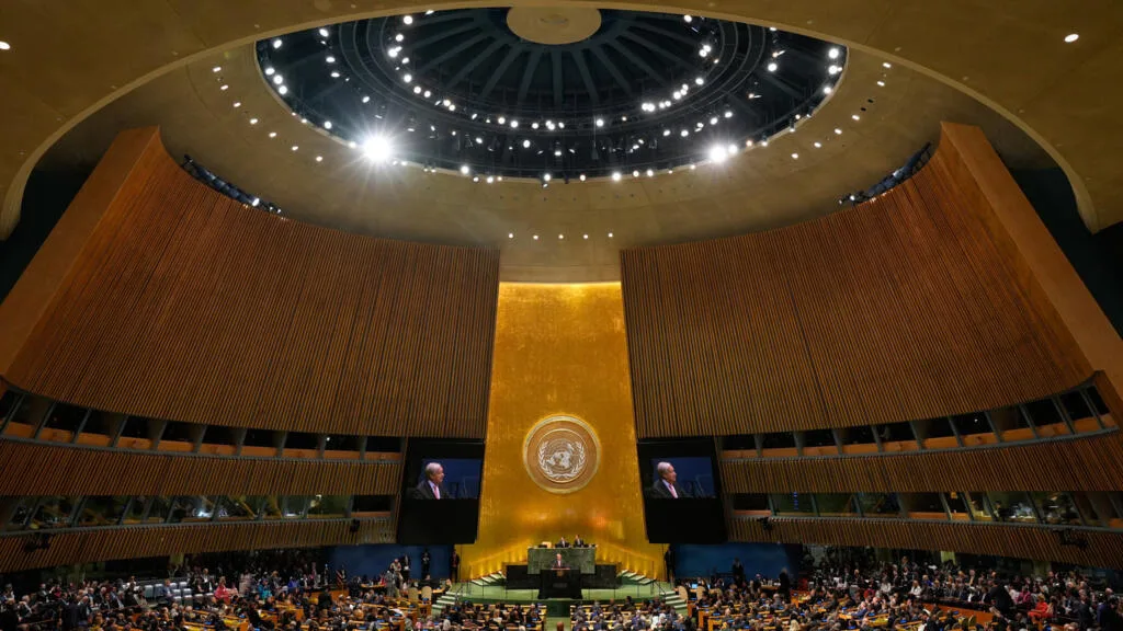 DIRECT - Assemblée générale de l’ONU: Iran, guerre en Ukraine et IA au programme de la 2e journée