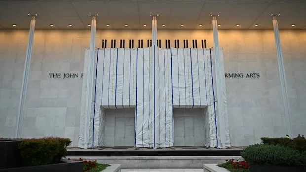 Kennedy Center ordered to pay over $250K US to jazz musician who cancelled over Trump rebrand