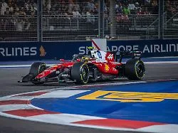 Chef ist sauer: Hamilton schmeißt mit Ego-Trip Podiumsplatz weg