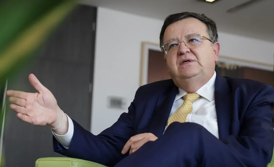 Presidente de la JEP advirtió que un recorte para 2027 pondría en riesgo audiencias y seguridad: “Sería una corte en Internet”