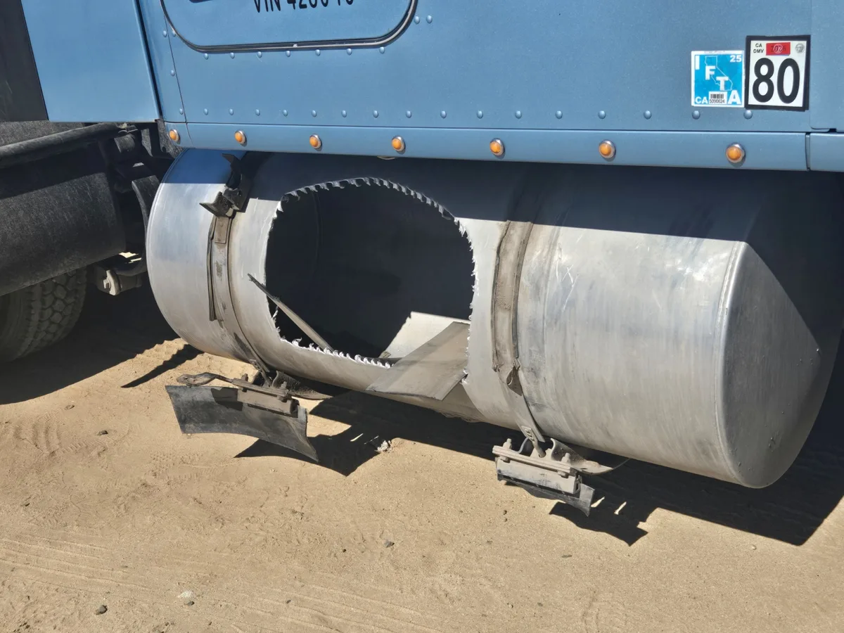 Mexicanos recurren a los tanques de combustible en California para ocultar metanfetamina líquida: suman varias detenciones en 2026
