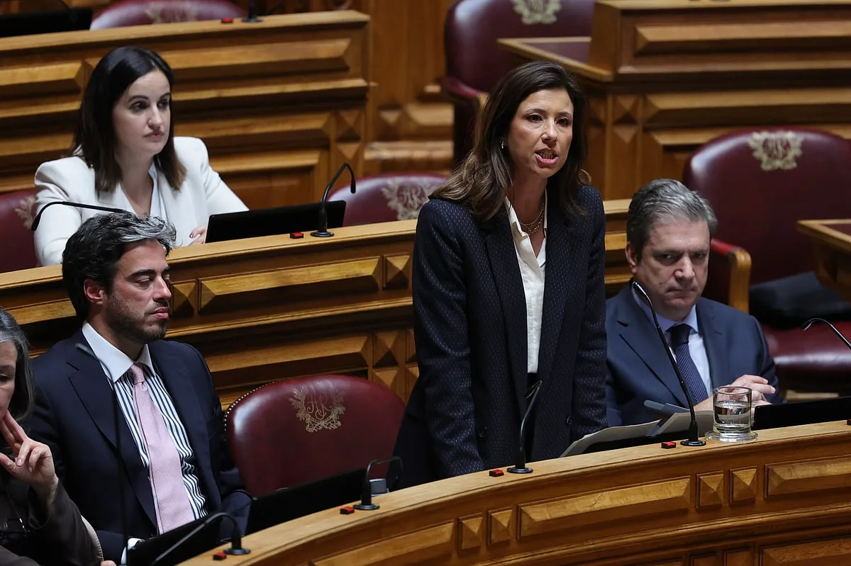 IL convida independentes próximos do partido e consultor de António José Seguro para jornadas parlamentares