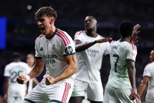 Jose Mourinho slams 'systematic hacking' of Vini Jnr. after Real Madrid snatch late win at Espanyol
