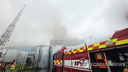 장기수 천안시장 "공장 화재 총력 수습·2차 피해 방지" 지시