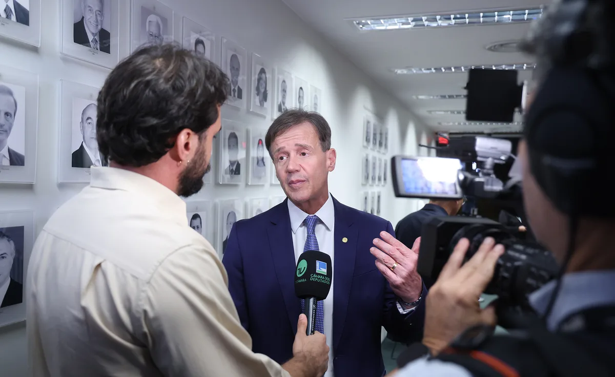 Câmara instala comissão para discutir redução da maioridade penal