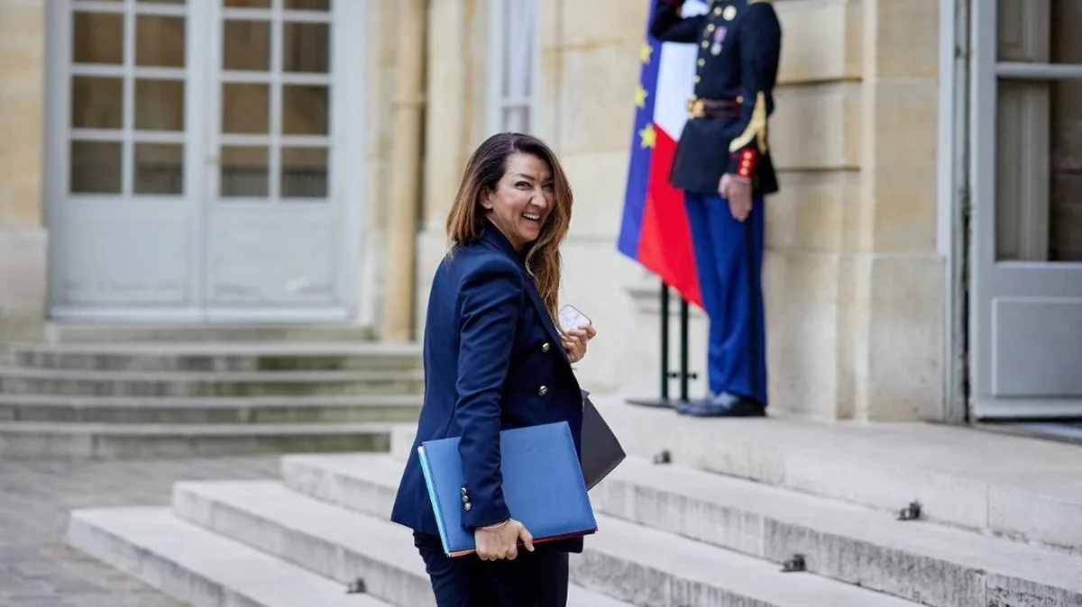 La ministre déléguée à la Formation professionnelle appelle les entreprises à embaucher des apprentis