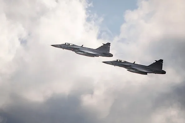 Otan aciona caças para derrubar drone que entrou no espaço aéreo da Lituânia