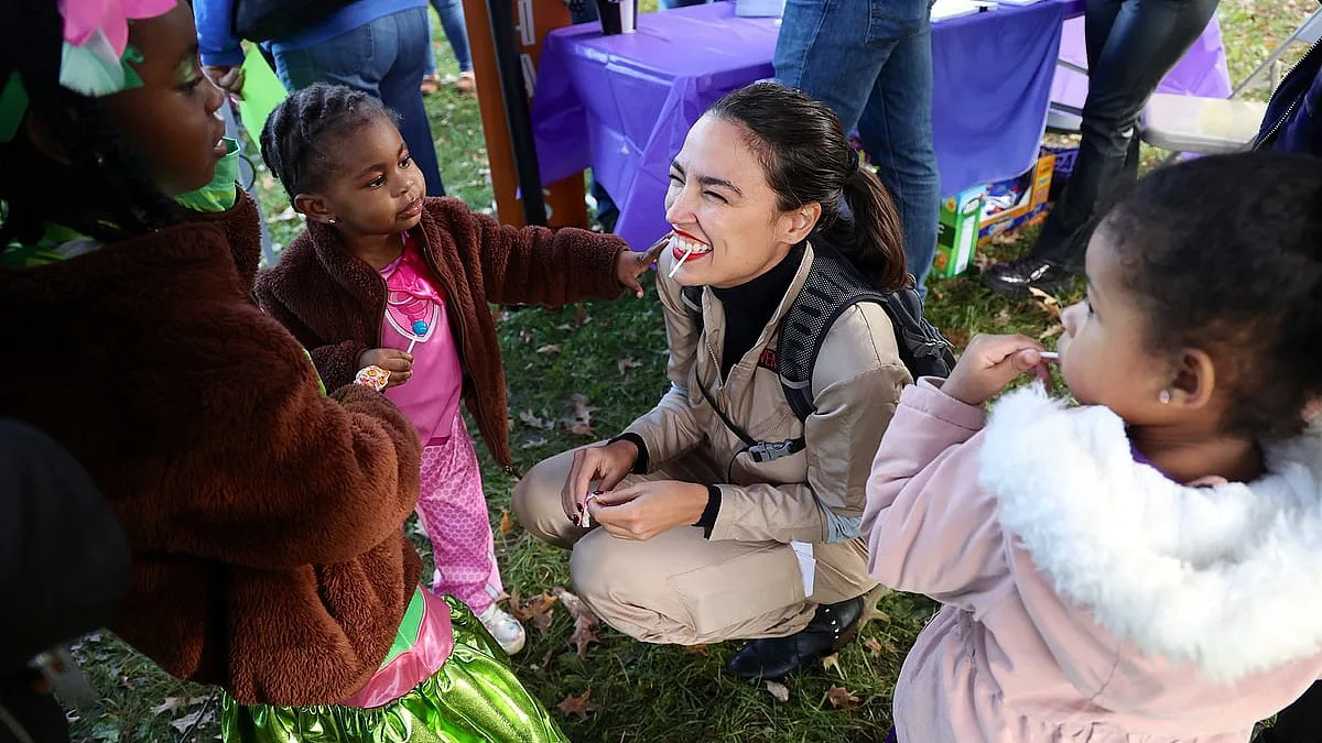 Ocasio-Cortez não afasta avançar em 2028 e salta para liderança do campo democrata