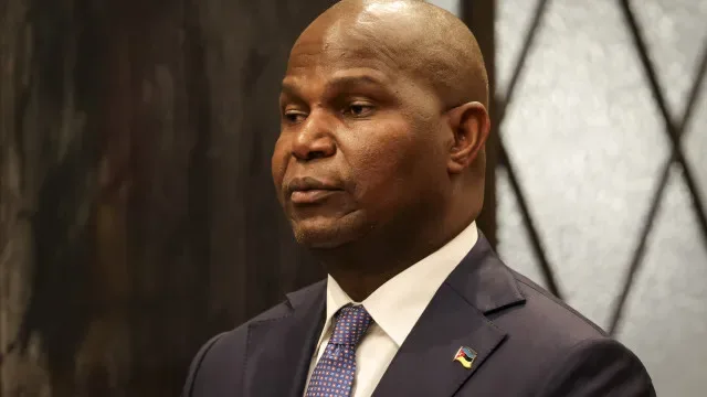 Presidente moçambicano defende dragagens para reforçar comércio regional