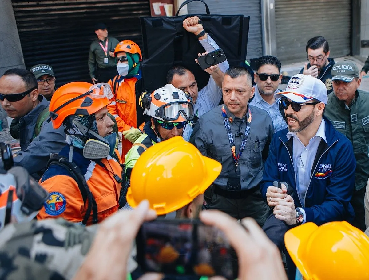 Presidente colombiano diz que reconstrução do país após sismo custará oito mil milhões de euros