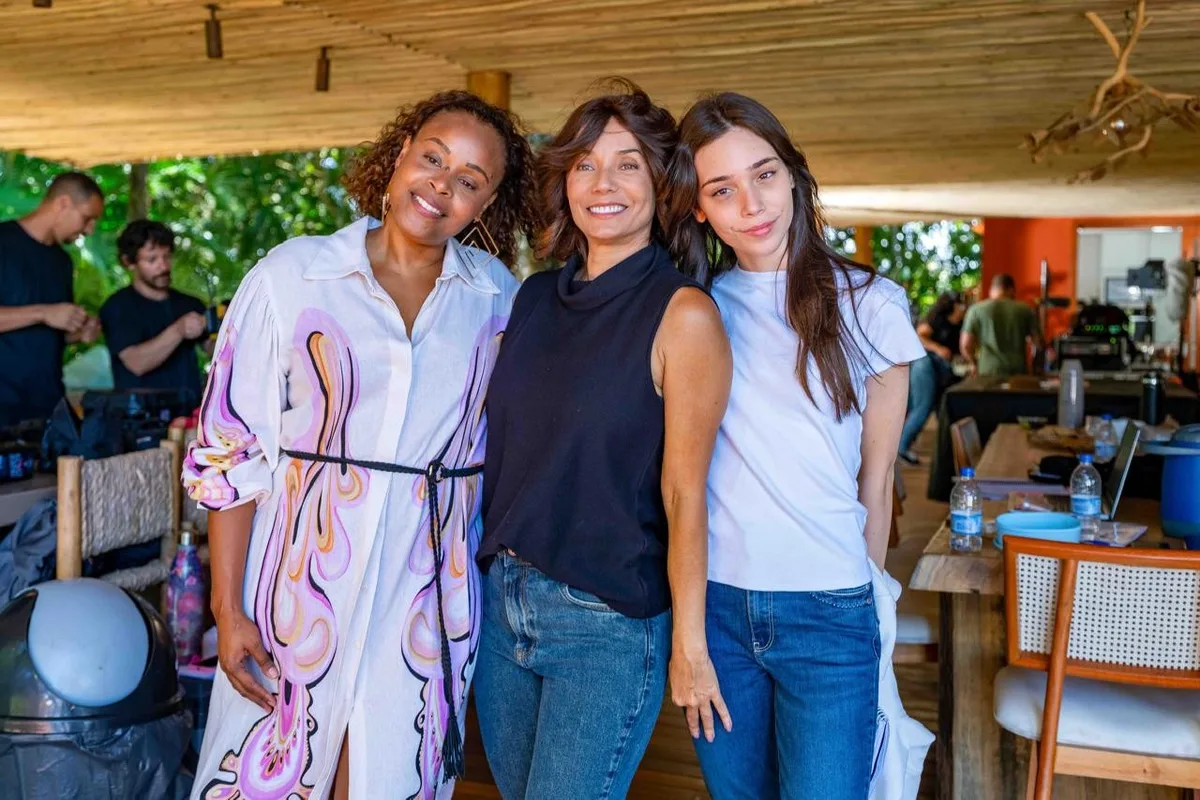 Mônica Carvalho, ex-atriz da Globo, produz e lança filme nos Estados Unidos