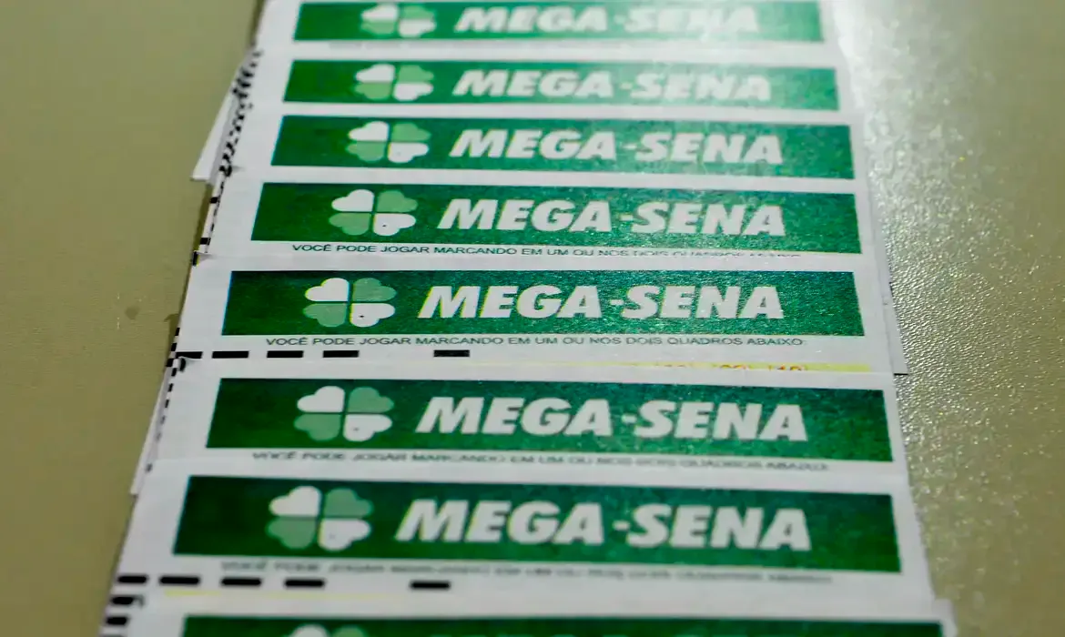 Mega-Sena sorteia prêmio acumulado de R$ 30 milhões neste domingo