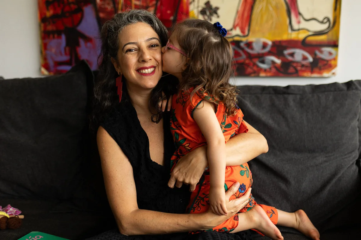 Mães que tiveram filhos após os 40 anos falam sobre maturidade, preocupações e julgamentos