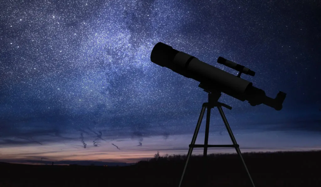 Novo instrumento de telescópio no Chile com “mão” portuguesa faz primeira observação