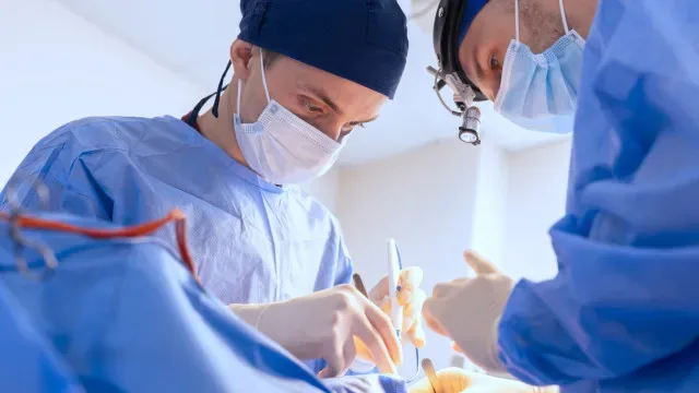 ERS fiscalizou 19 estabelecimentos de estética até junho. Dois fecharam