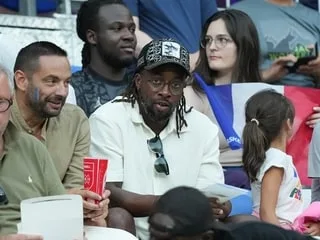 « Je refuse que mon fils aille en tribune, j’ai peur des actes racistes » : le coup de gueule de Sidney Govou