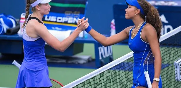 Rybakina dá bons sinais em vitória sobre dublê de Serena