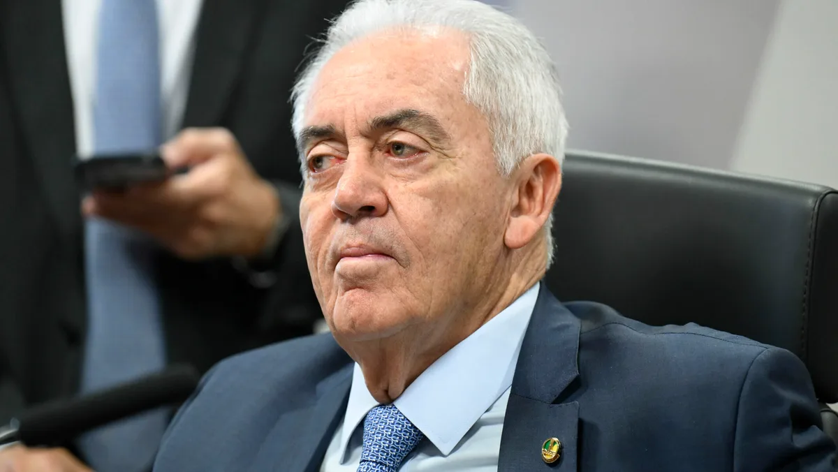 Otto Alencar admite acelerar votação da 6×1 na CCJ do Senado
