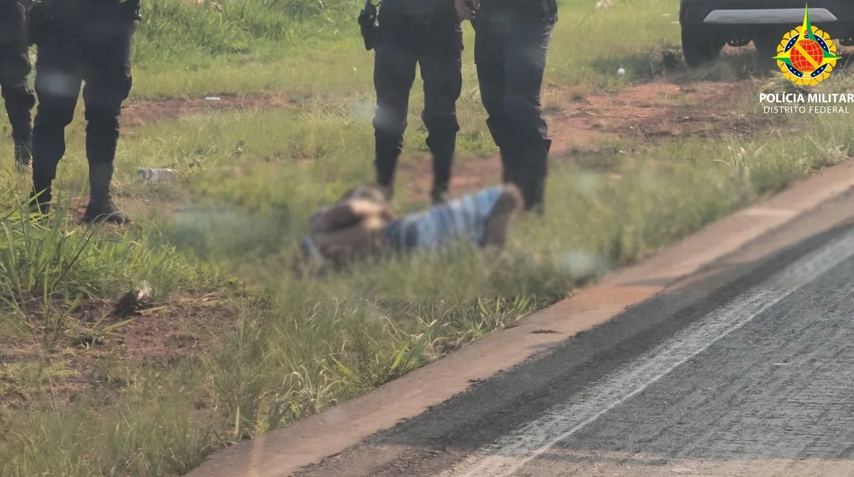 Homem suspeito de feminicídio é preso após se jogar de passarela em Ceilândia, no DF