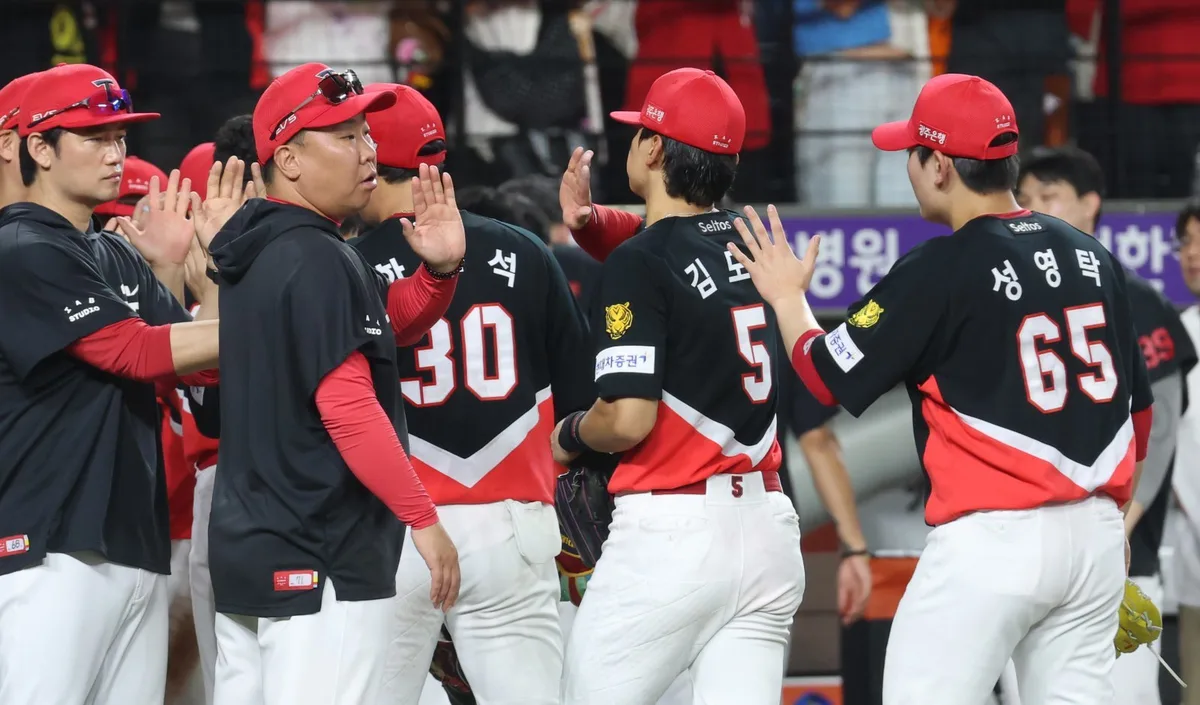 ‘시즌 첫 3위’ KIA 이범호 감독 “AG 변수 있기에 끝까지 알 수 없어”
