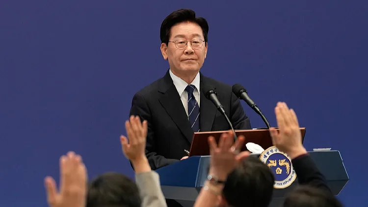 South Korean president rules out troop deployment in Strait of Hormuz