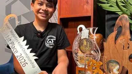 Rencontre avec Mathias Svenson, 11 ans, champion du monde de danse du feu