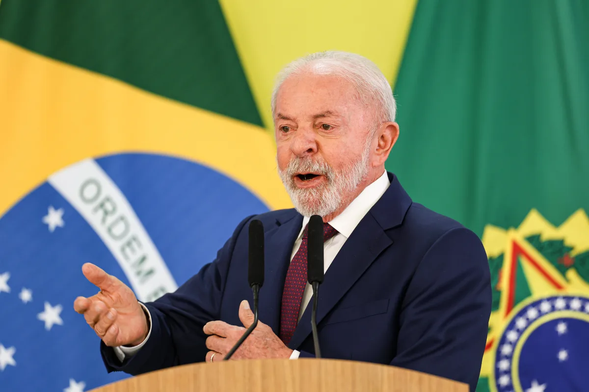Lula antecipa herança aos filhos na véspera da nova tributação