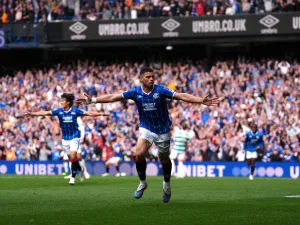 Kevin Kelsy se estrena como goleador del Rangers en el clásico de Escocia