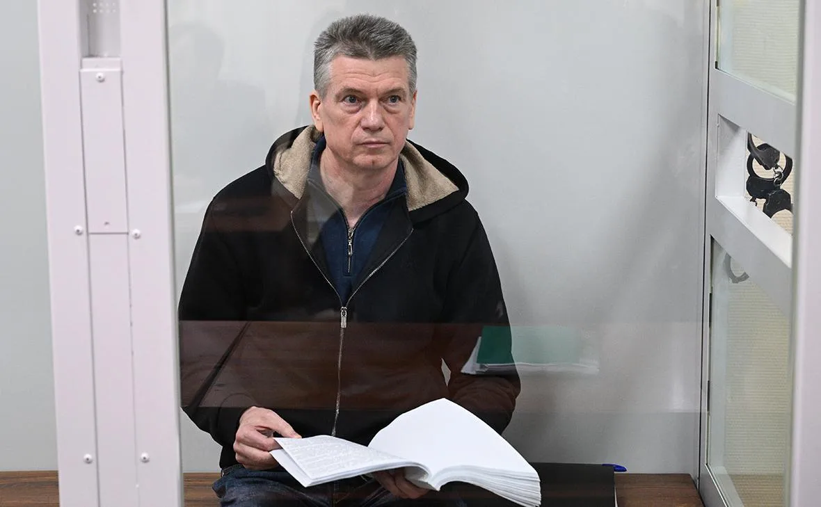 Прокурор запросил 14,5 года для генерала Кузнецова по делу о взятке