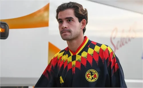 Patricio Salas deja al América y se suma a Santiago Giménez en Portugal