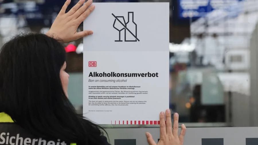 Alkoholverbot: Bahn setzt auf Augenmaß bei Kontrollen gegen Alkohol