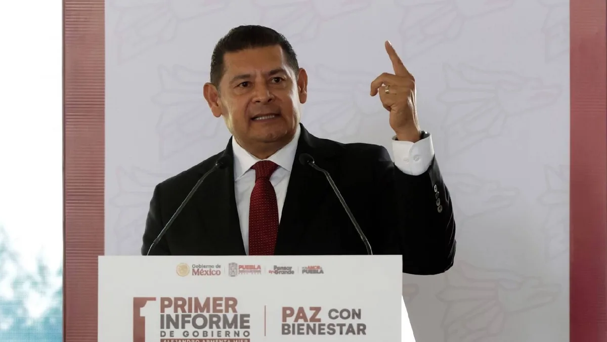 ‘Es delicado poner a mujeres frente a municipios’: Gobernador de Puebla genera críticas por dichos misóginos