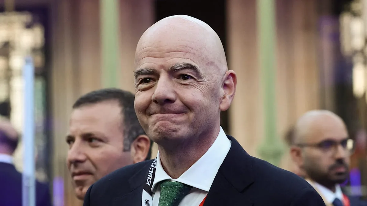 Verband gegen Fifa-Präsidenten - Uefa plant Strafanzeige gegen Infantino!