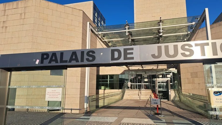 Incendie à Carpentras : une information judiciaire ouverte pour meurtres et tentative de meurtre, le père mis en examen