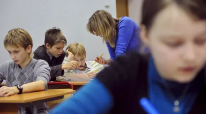 Учитель Пратусевич: школьников нужно учить критически оценивать ответы ИИ
